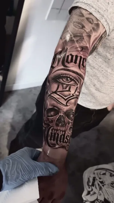 Chicano Tattoo Hamburg - Money Mindset Sleeve