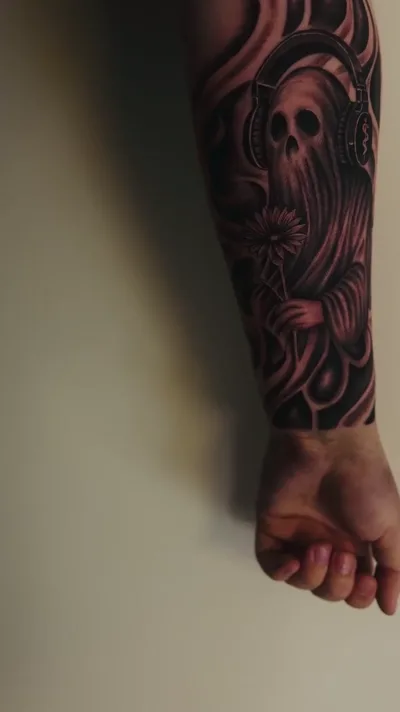 Realism Tattoo Hamburg - Sensenmann Unterarm