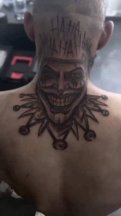 Tattoo Tattoo Hamburg - Joker Nacken und Hinterkopf
